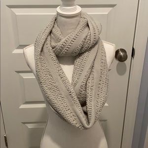 NWOT Collection Eighteen Scarf